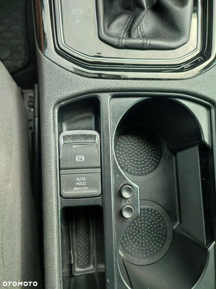 Volkswagen Touran - 20