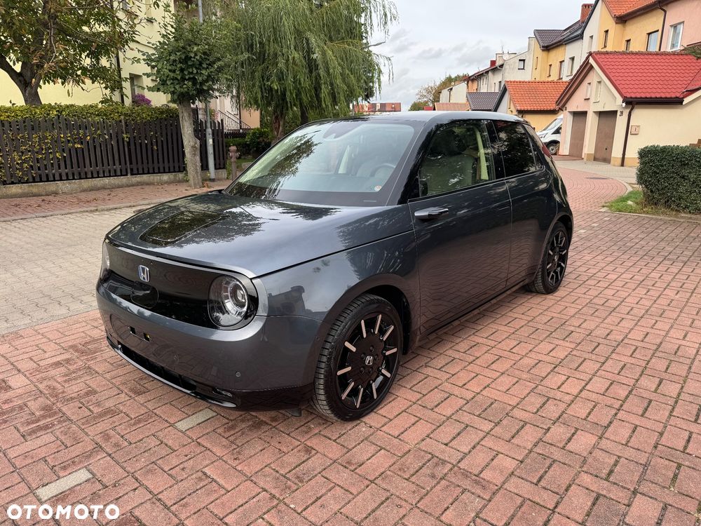 Honda E