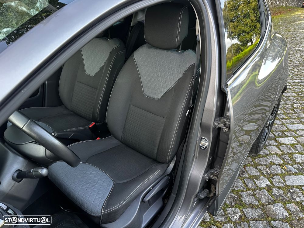 Renault Clio 0.9 TCE Luxe - 23