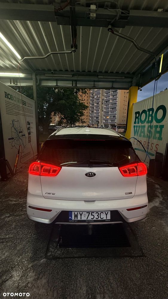Kia Niro 1.6 GDI Hybrid L - 4