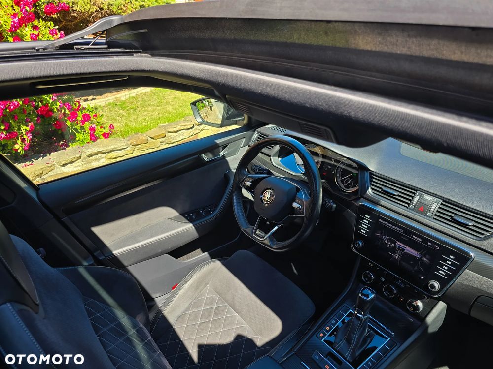 Skoda Superb 2.0 TDI SCR Sportline DSG - 27