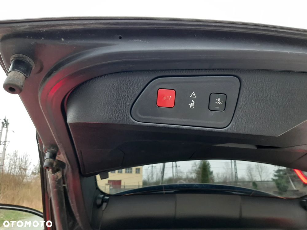 Peugeot 3008 BlueHDi 130 Stop & Start EAT8 Crossway - 6