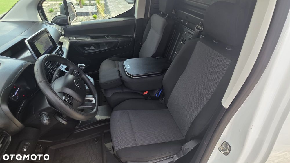 Citroën BERLINGO - 32