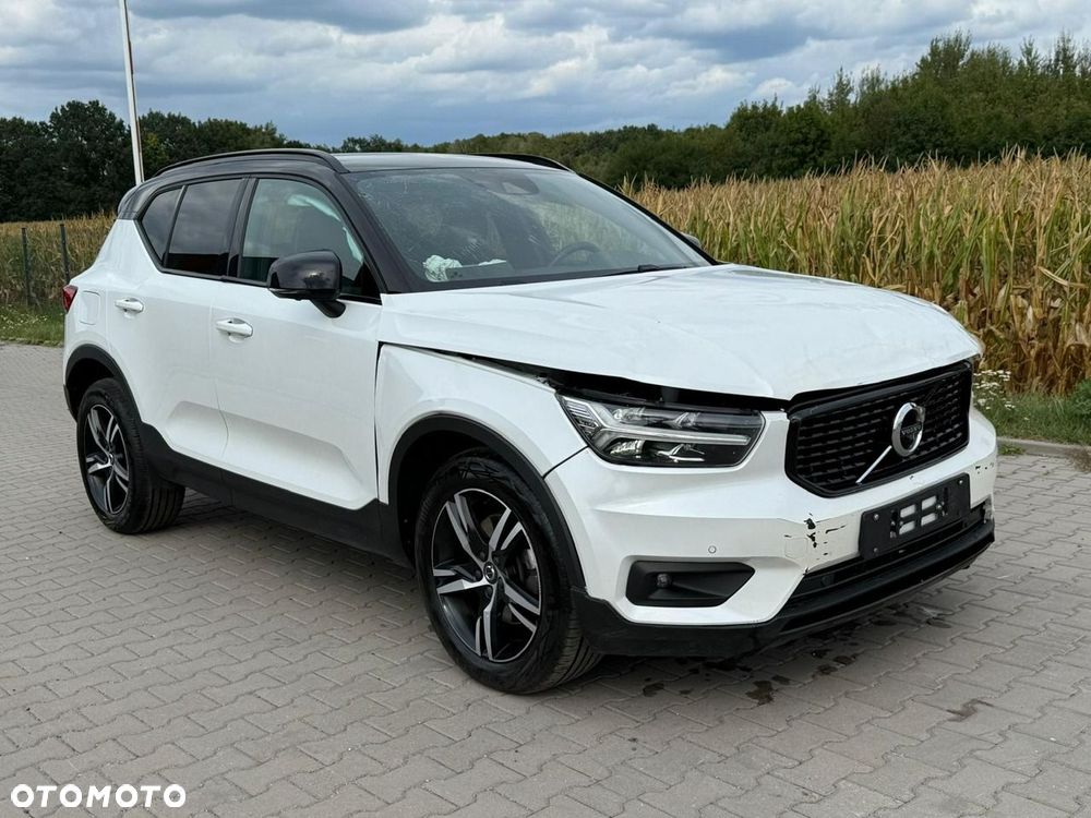 Volvo XC 40 B4 B AWD DKG RDesign - 6