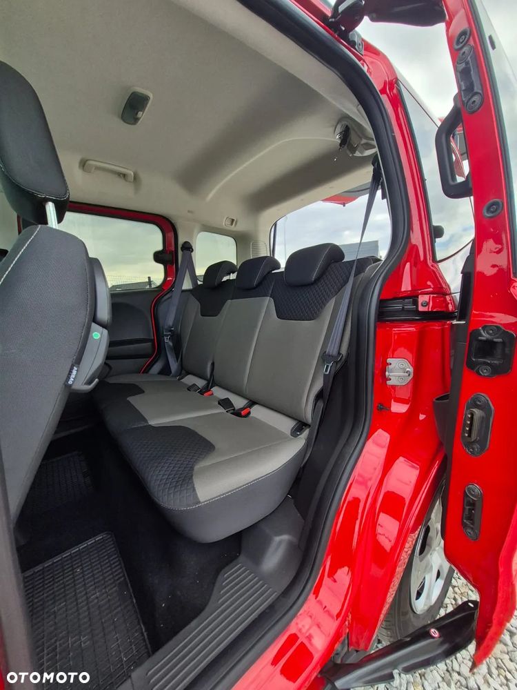 Ford Tourneo Courier 1.5 TDCi Ambiente - 13