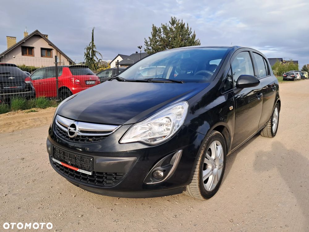 Opel Corsa 1.2 16V Cosmo - 2
