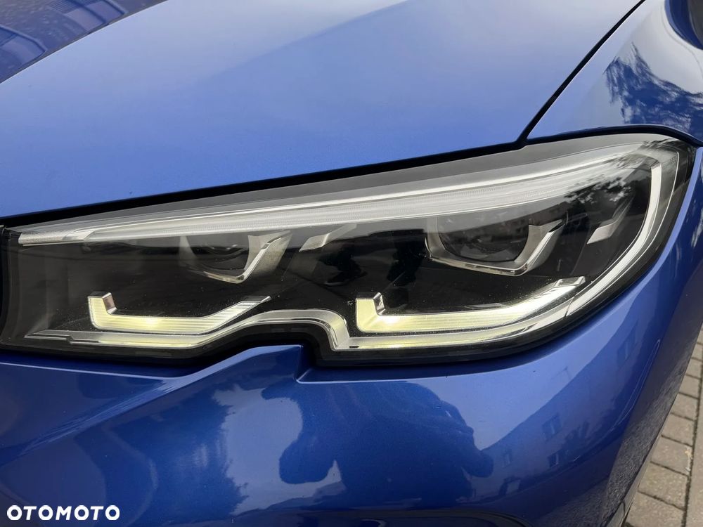 BMW Seria 3 318d M Sport - 22