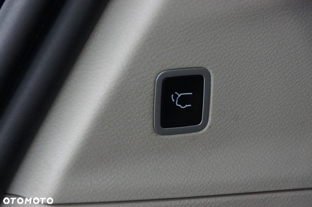 Chrysler Pacifica - 35