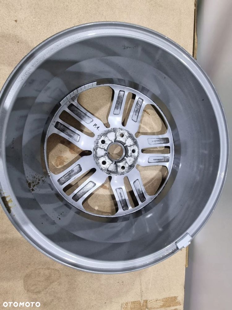 Felga aluminiowa 19 cali Hyundai Santa Fe Tucson 7.5JX19 - 8