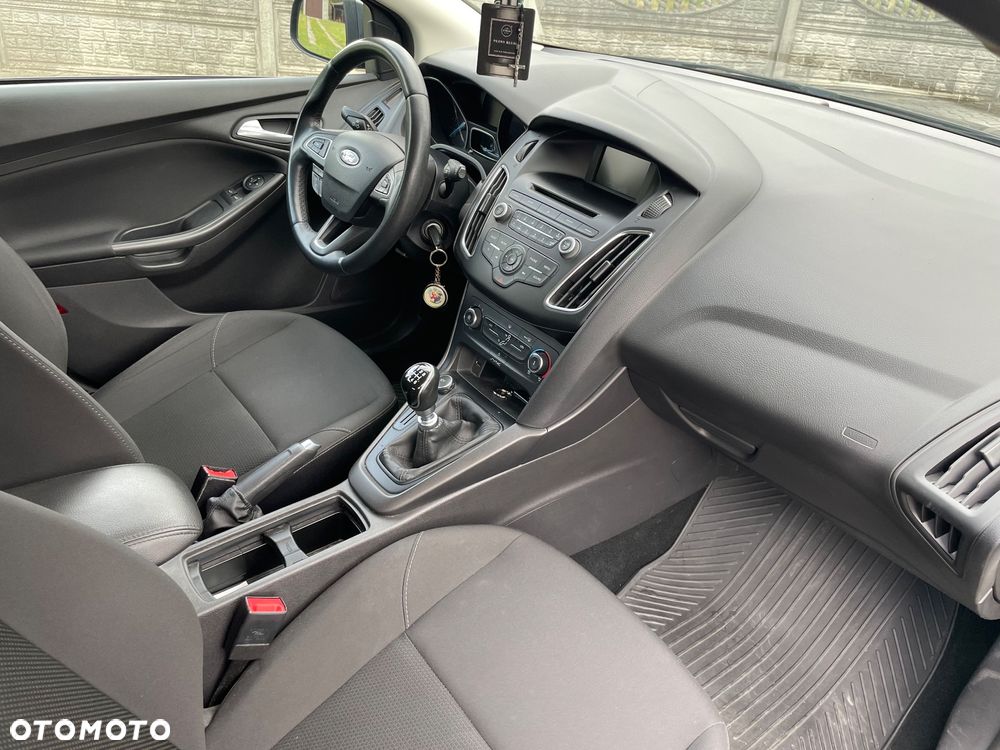 Ford Focus 1.5 TDCi Trend - 13