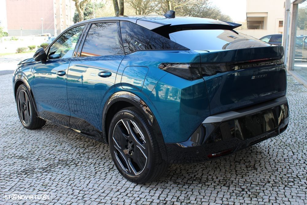 Peugeot E-3008 73 kWh GT - 11
