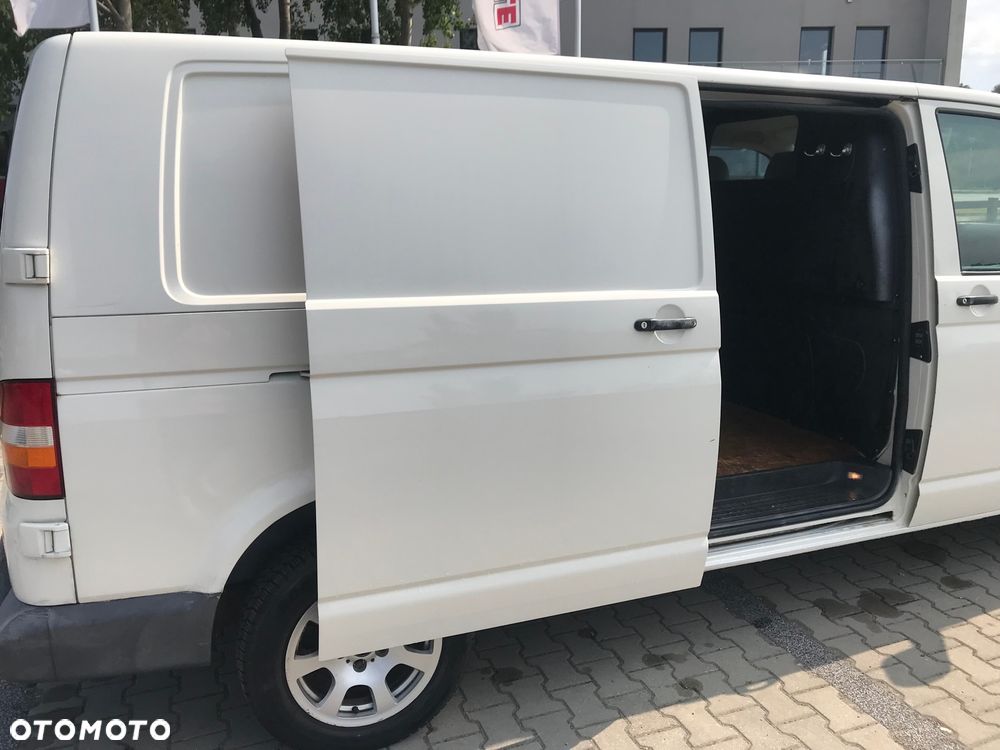 Volkswagen Transporter - 16