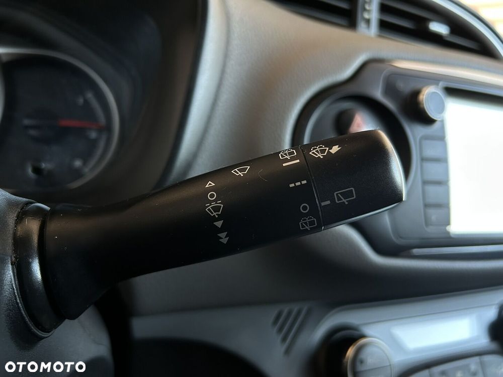 Toyota Yaris 1.33 Premium EU6 - 34
