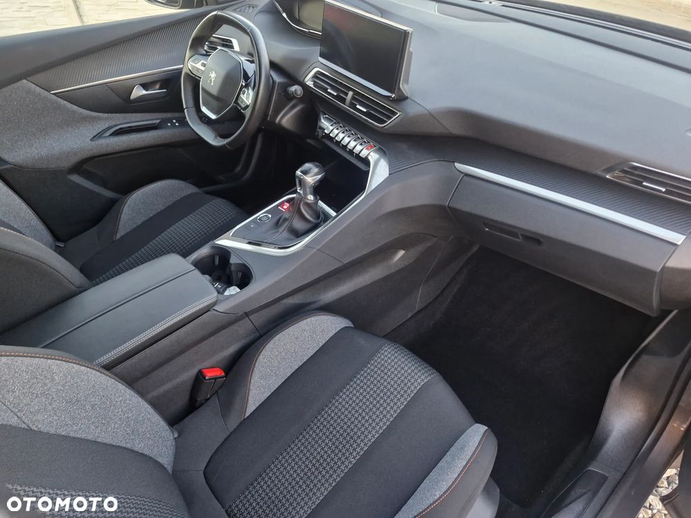 Peugeot 3008 1.2 PureTech Active S&S - 24