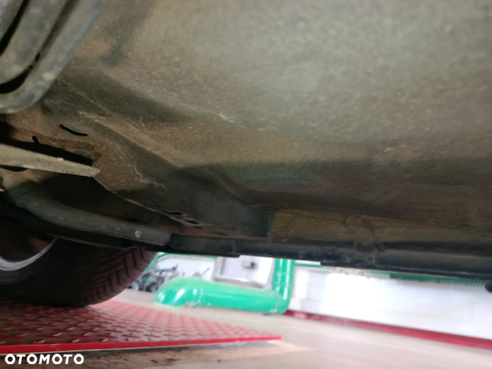 Volvo V50 2.0 - 28
