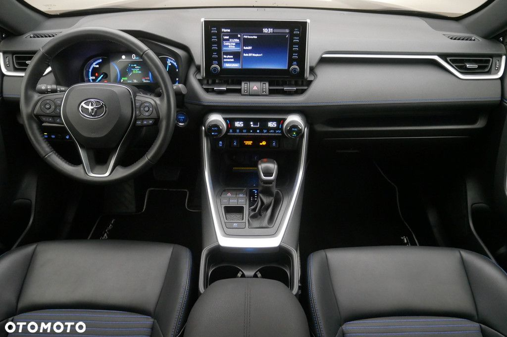 Toyota RAV4 - 8