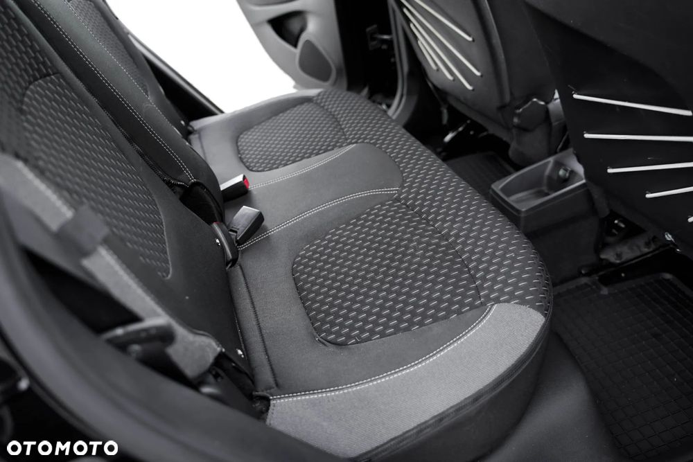 Renault Captur - 17