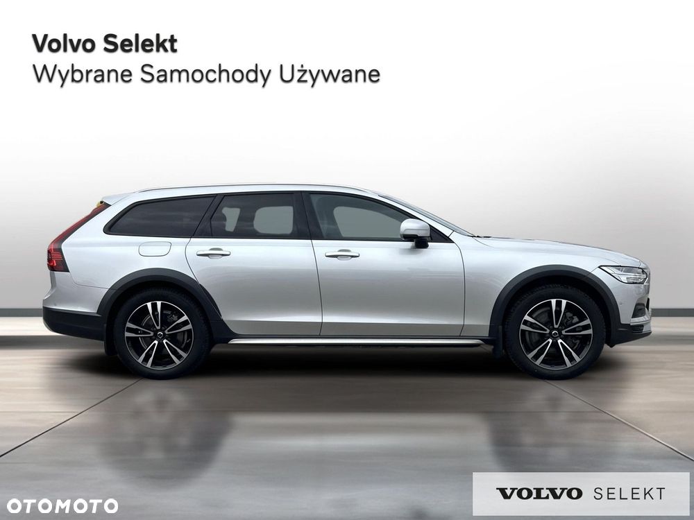 Volvo V90 Cross Country - 7