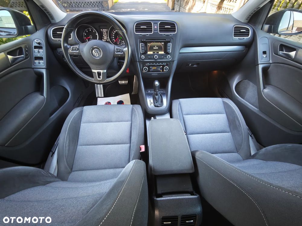 Volkswagen Golf - 24