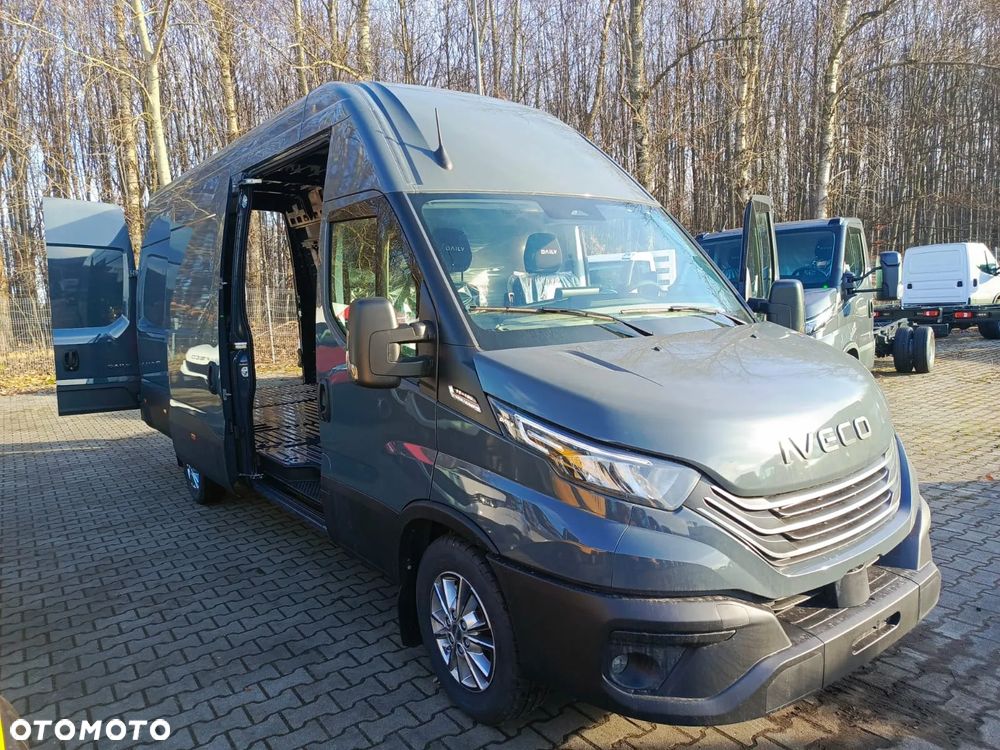Iveco Daily / Pewny partner w biznesie ! - 17