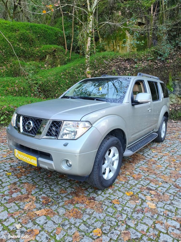 Nissan Pathfinder 2.5 dCi SE Comfort IT+Bose Auto. - 1
