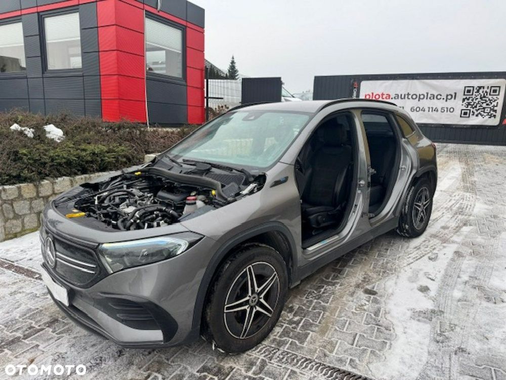 Mercedes-Benz EQA 250 AMG Line - 2
