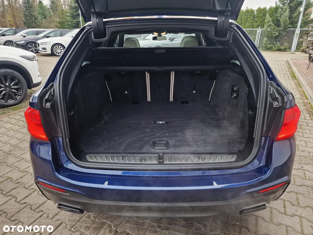 BMW Seria 5 520i M Sport Edition - 17