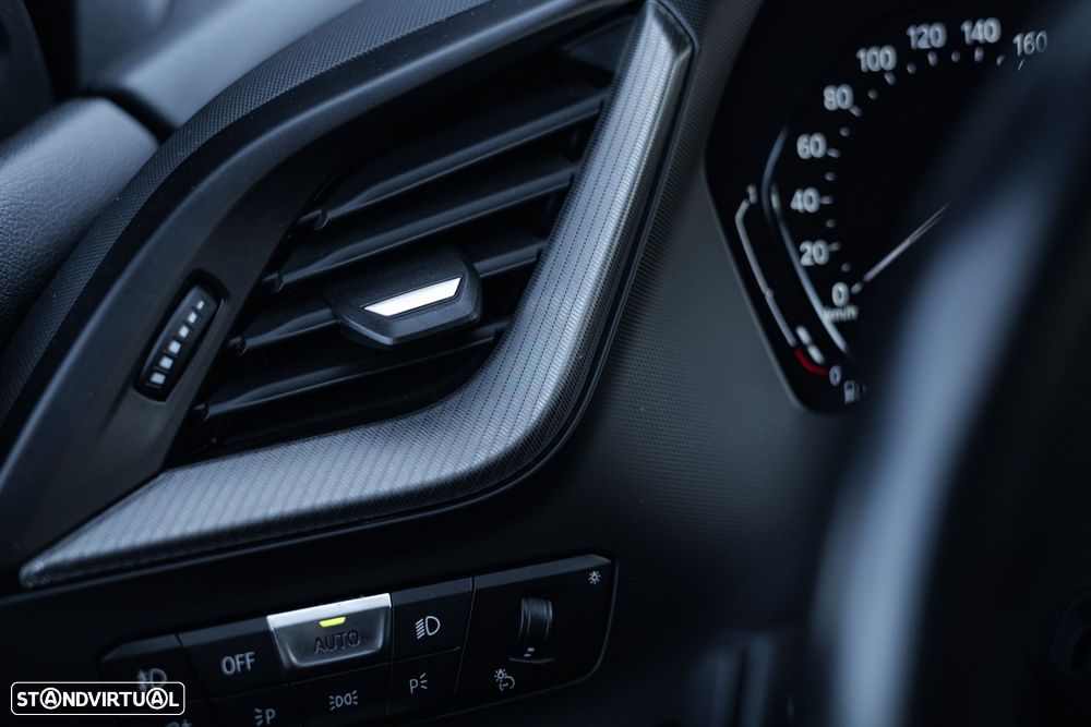 BMW 116 d Pack Desportivo M - 39