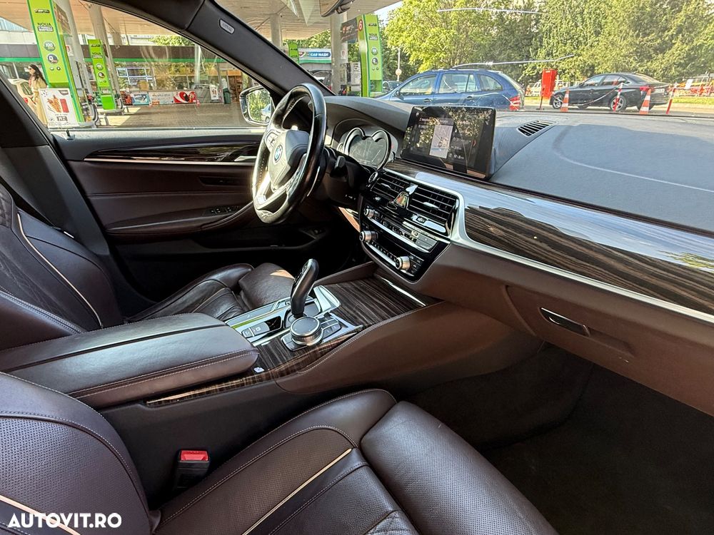 BMW Seria 5 530d xDrive Aut. Luxury Line - 16