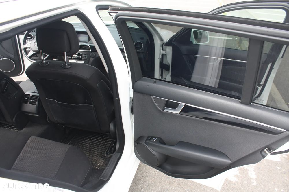 Mercedes-Benz C 220 CDI DPF (BlueEFFICIENCY) - 10
