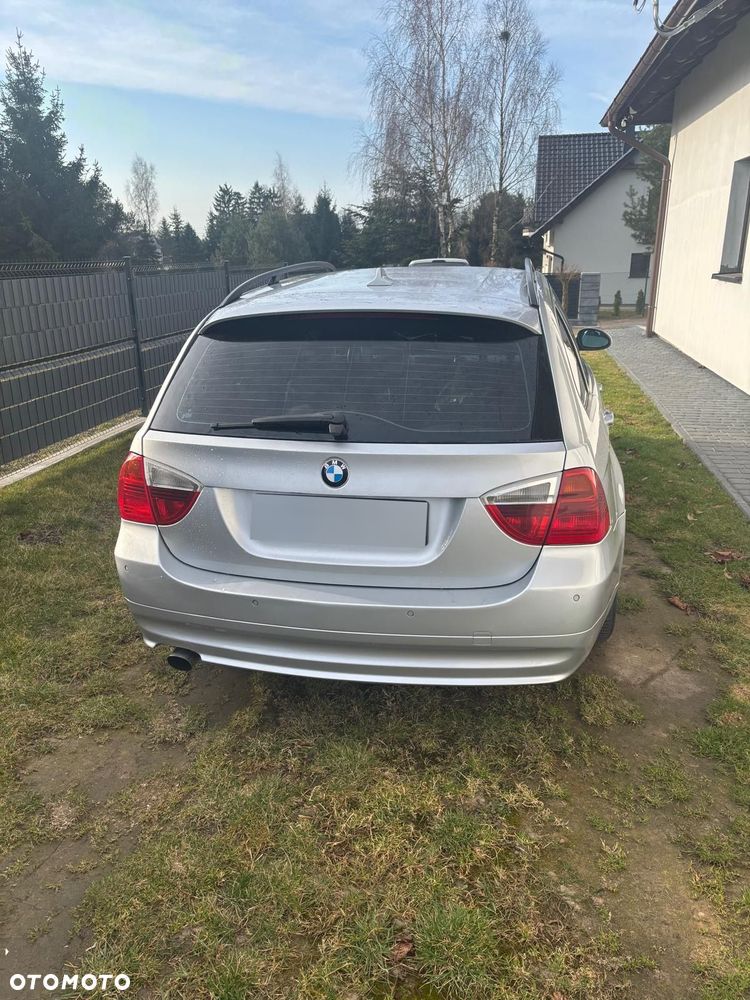 BMW Seria 3 320d - 4