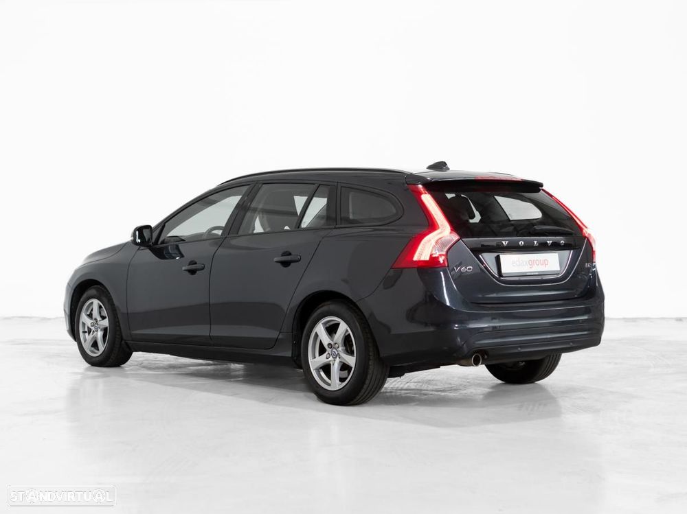 Volvo V60 2.0 D2 Kinetic Drive - 4