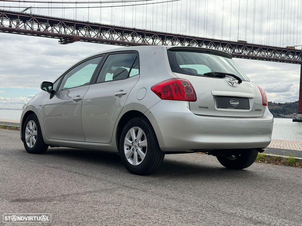 Toyota Auris 1.4 D-4D Comfort - 10