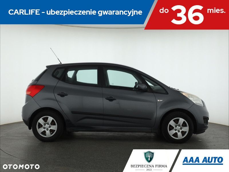 Kia Venga - 8