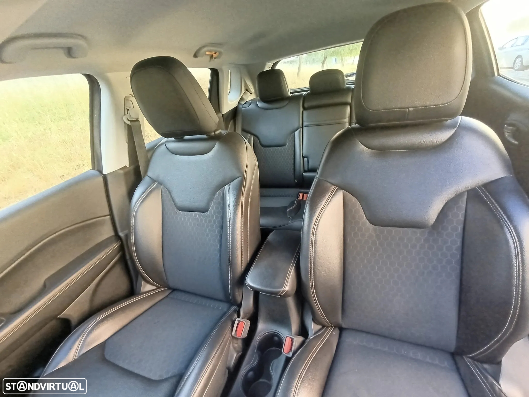 Jeep Compass 1.6 M-Jet Limited - 18
