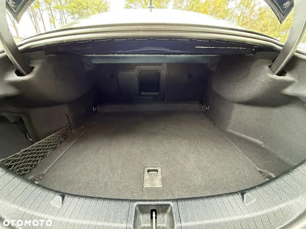 Mercedes-Benz CLA - 30
