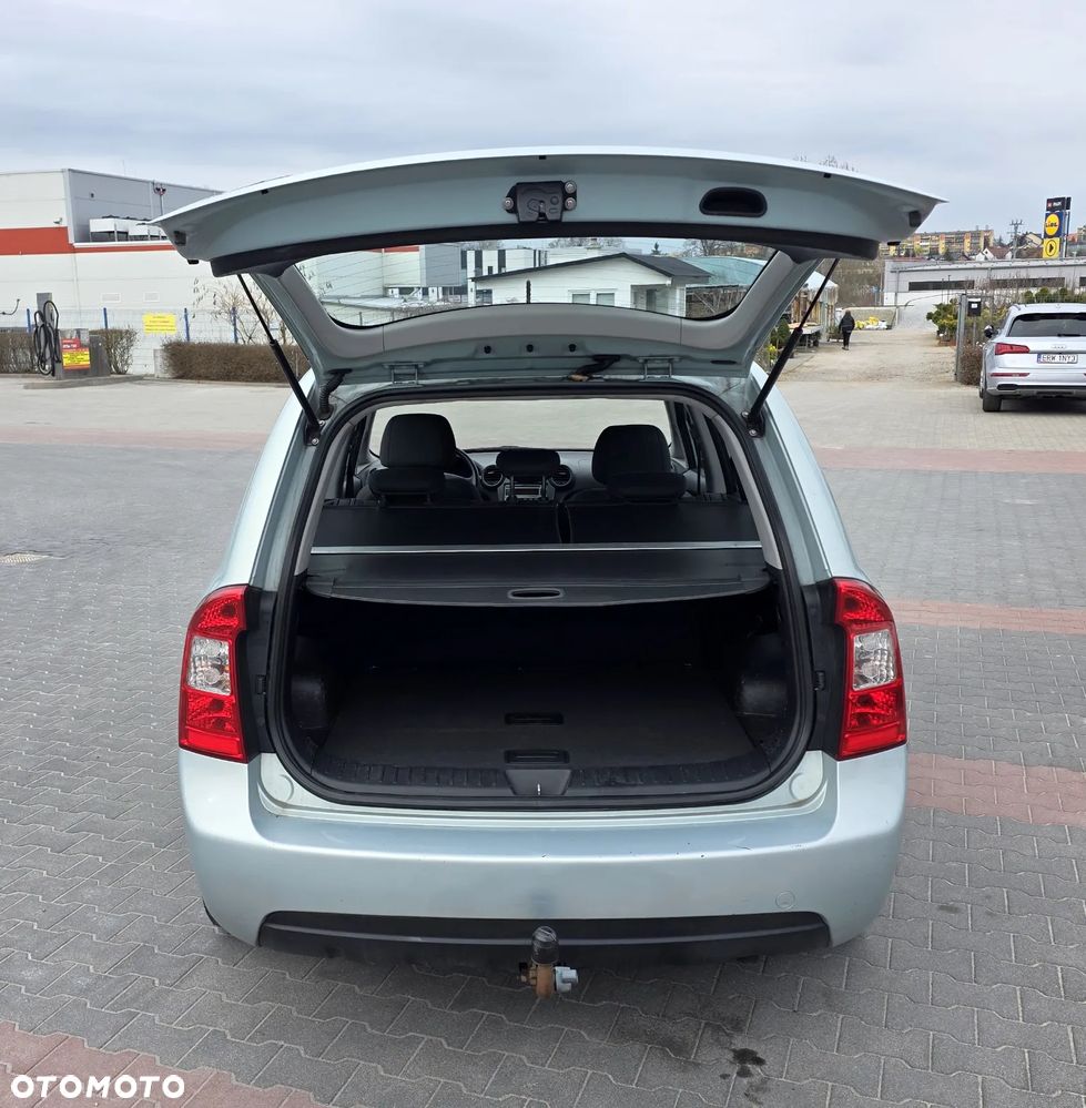 Kia Carens 2.0 CVVT LX Basis - 5