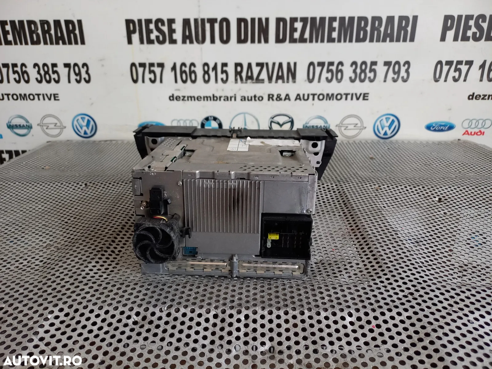 Modul Unitate Radio CD Navigatie Bmw X5 X6 E70 E71 CCC Cod  - Dezmembrari Arad - 5
