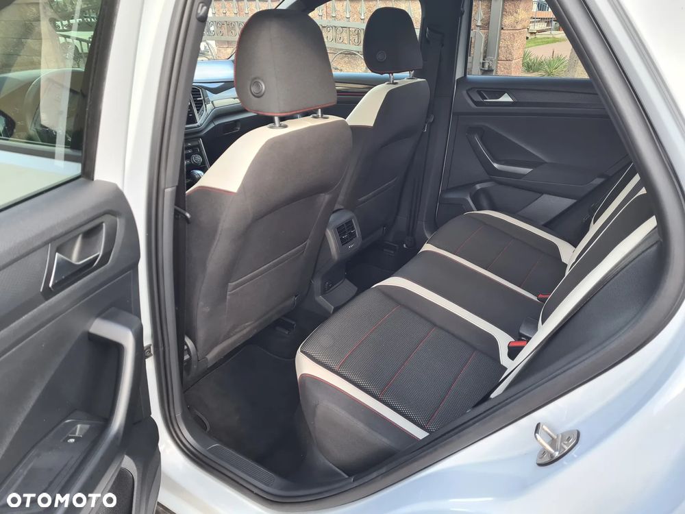 Volkswagen T-Roc - 9
