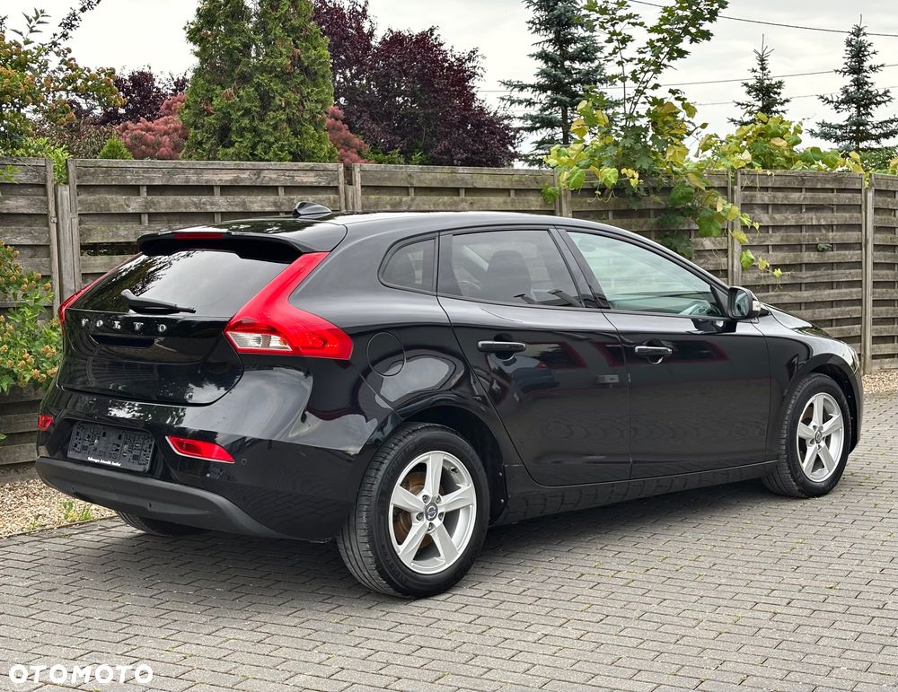 Volvo V40 D2 Momentum - 8
