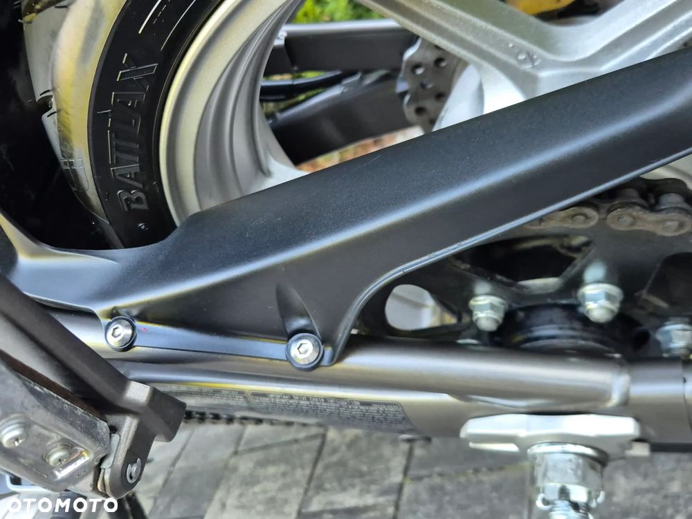 Kawasaki ER - 32