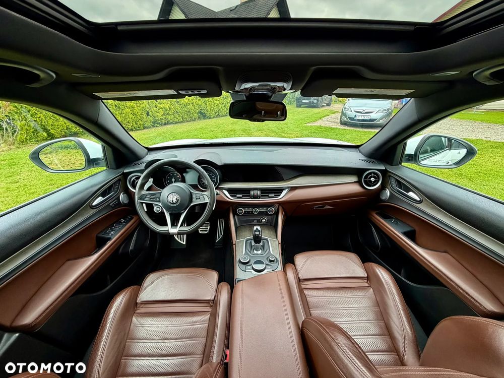 Alfa Romeo Stelvio 2.0 Turbo Veloce TI Q4 - 8