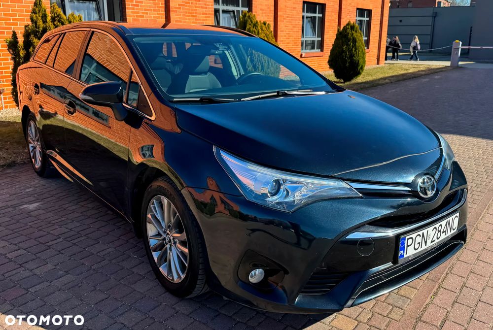 Toyota Avensis Touring Sports 1.6 D-4D Executive - 9