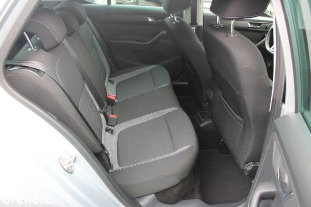 Skoda Fabia - 25