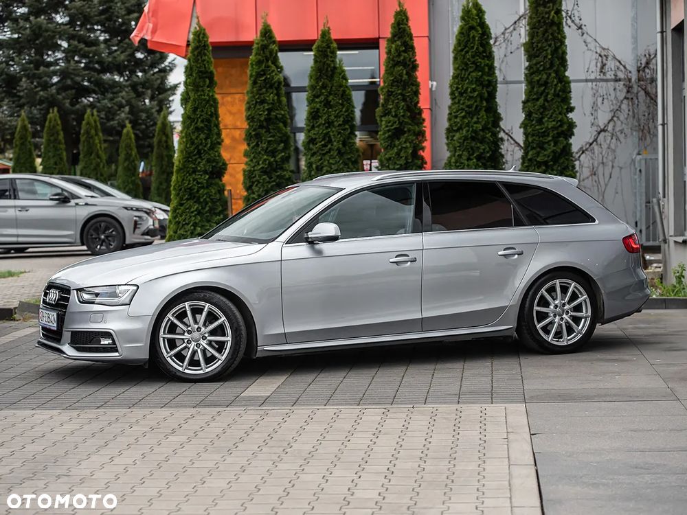 Audi A4 Avant 2.0 TDI DPF clean diesel quattro S tronic S line Sportpaket - 7