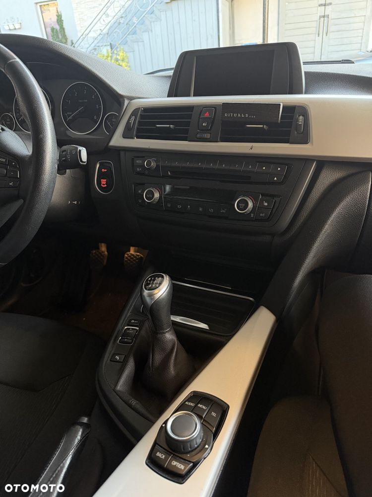 BMW Seria 3 - 8
