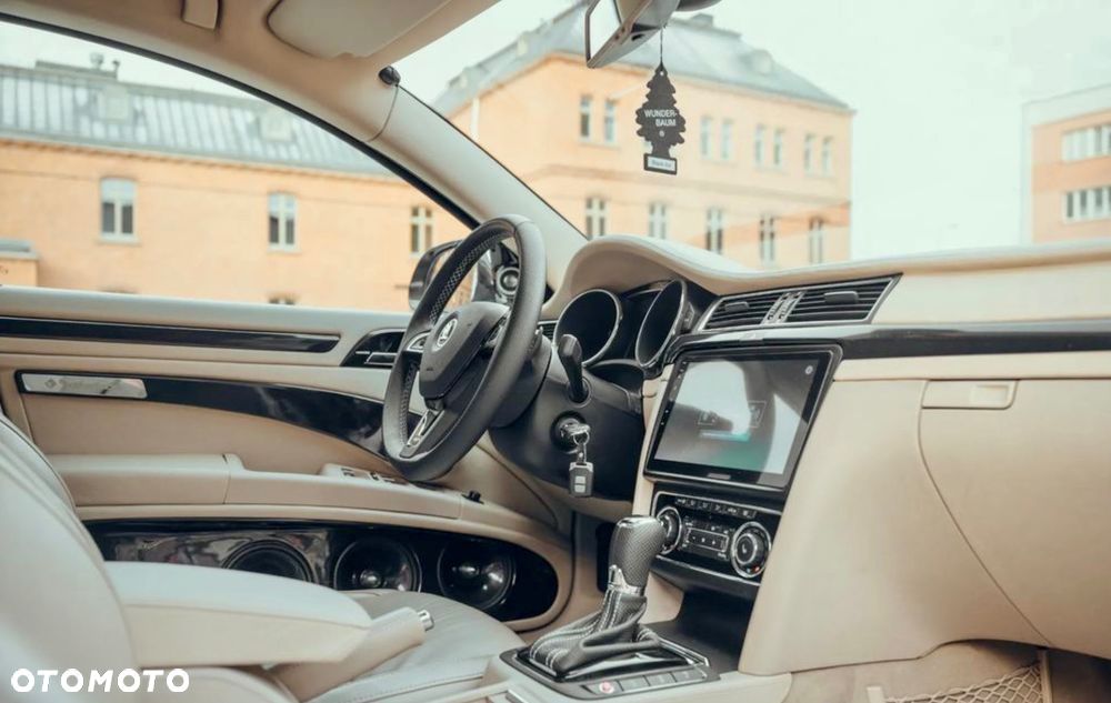 Skoda Superb 3.6 FSI 4x4 Elegance DSG - 16