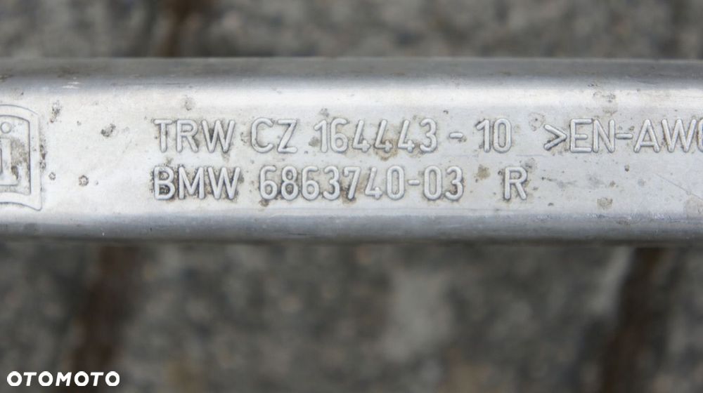 PRAWY WAHACZ PIASTA ZWROTNICA BMW i3 I3 - 9