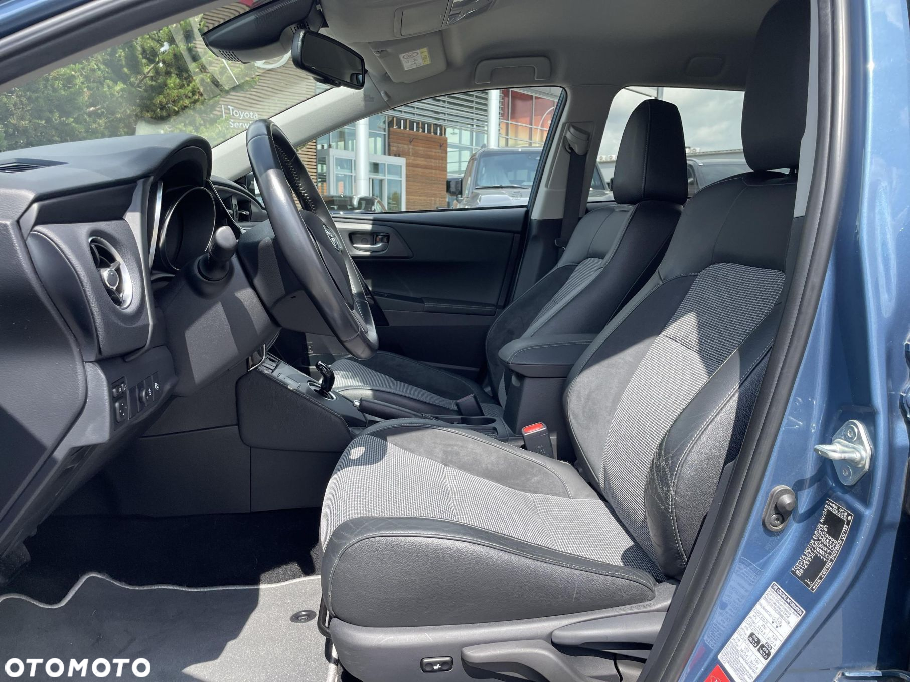 Toyota Auris - 15