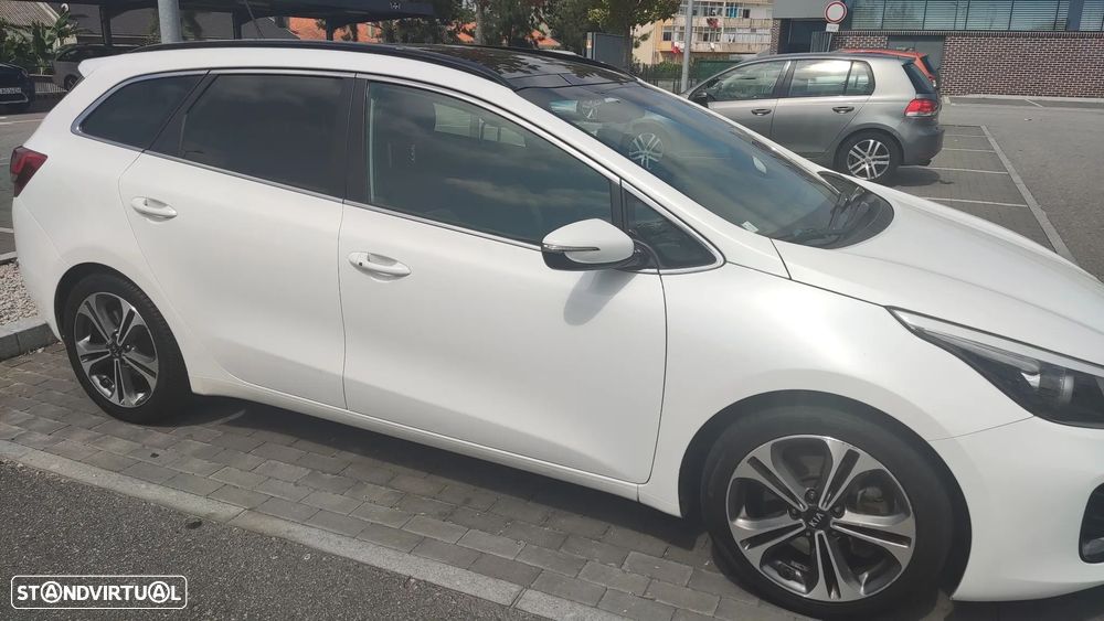 Kia Ceed SW 1.6 CRDi 136 DCT ISG GT Line - 3
